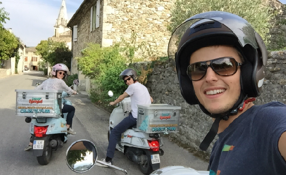 balade à scooter en drôme provençale