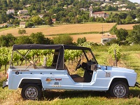 scoot nomad EVJF rodeo tourisme balade insolite en drome provencale